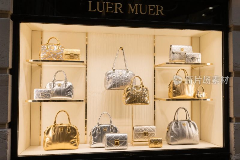 品牌橱窗手袋陈列
