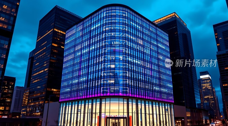 繁华都市夜景下的现代建筑群