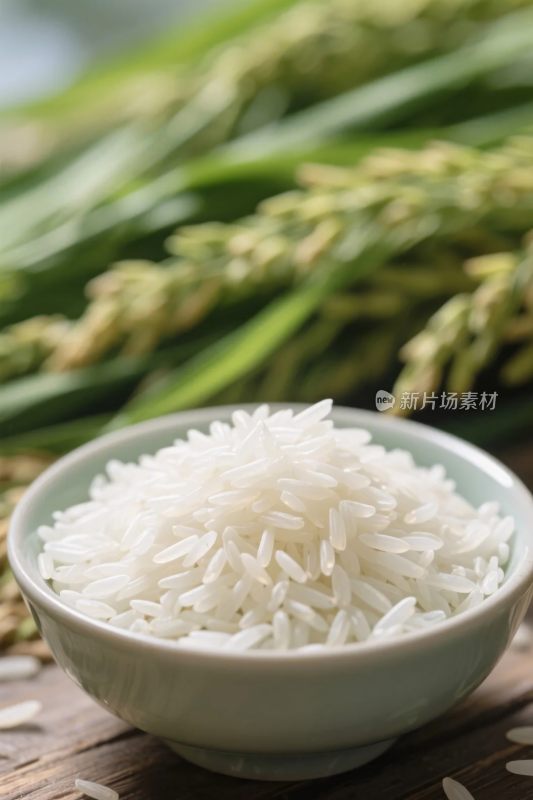 碗装白米与稻穗