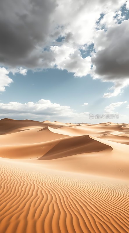 金色沙丘下的天空之境