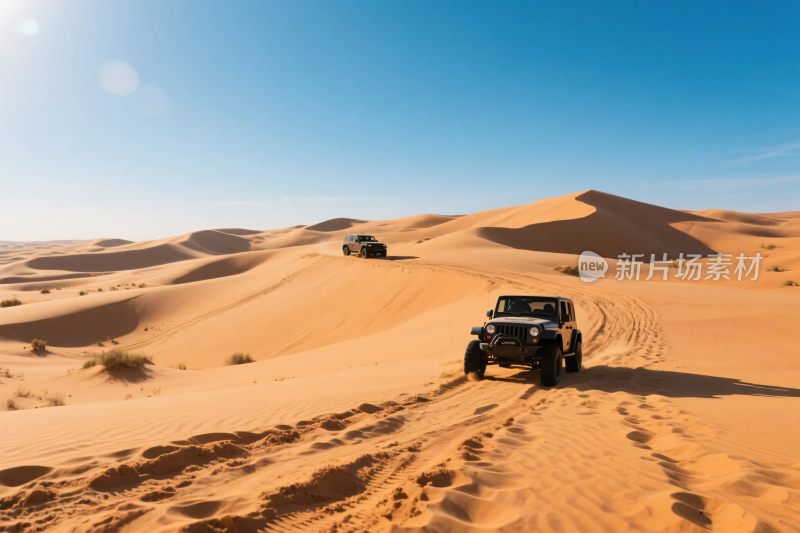 沙漠中行驶的越野车