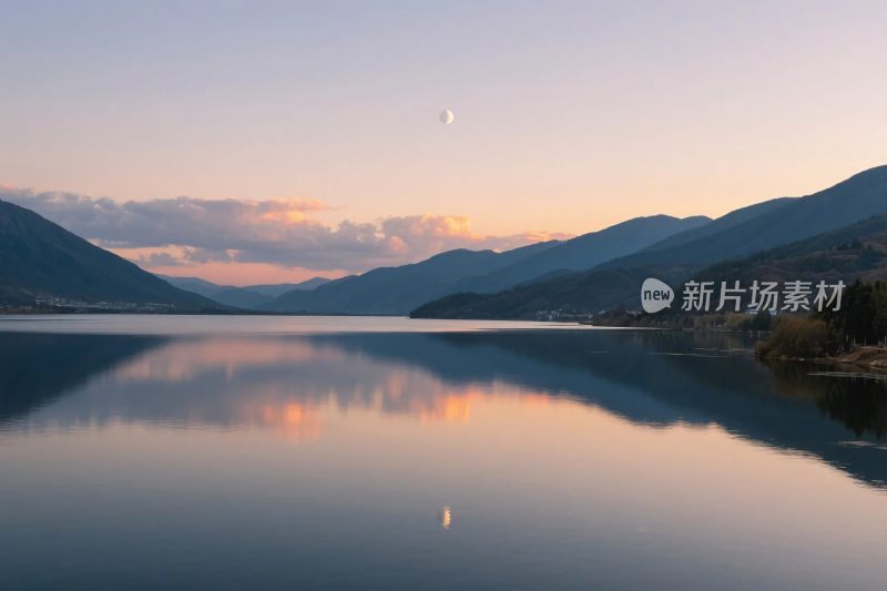 山水湖畔风光摄影