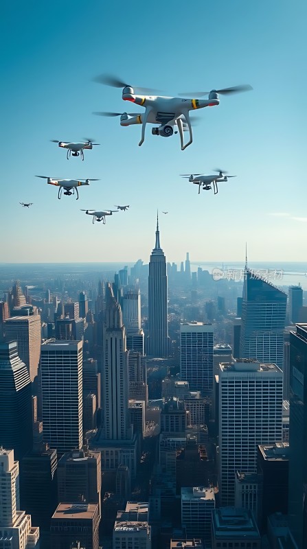 无人机编队飞越城市天际线