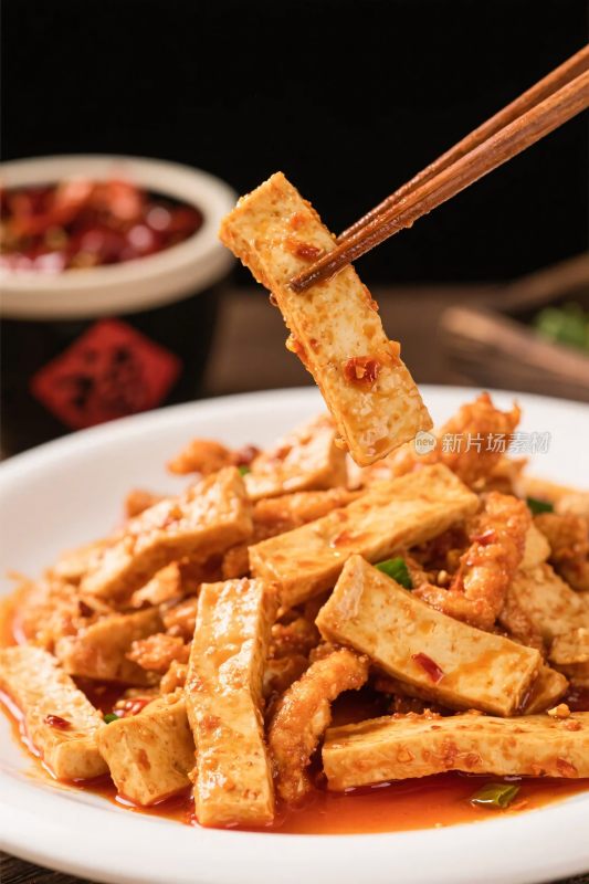 麻辣豆腐美食图