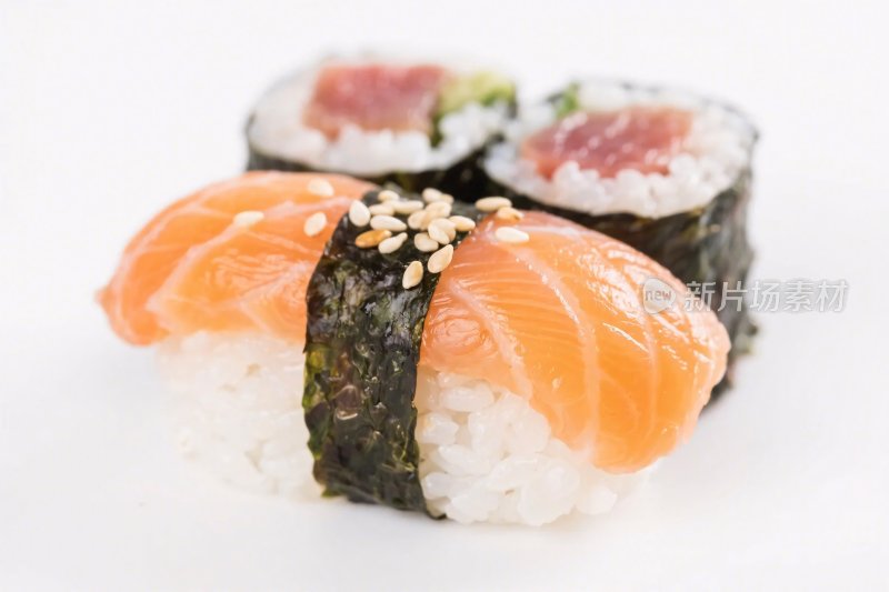 三文鱼寿司与寿司卷