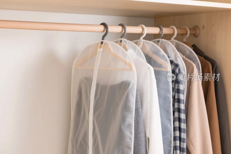 衣柜内衣物展示