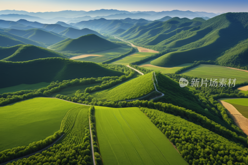 山谷中间有蜿蜒的道路高清图片