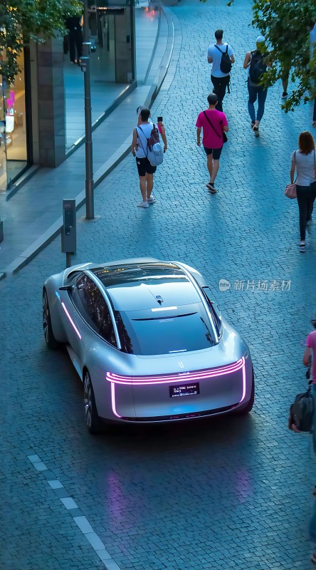 未来座驾科技感十足的智能汽车与都市生活完美融合
