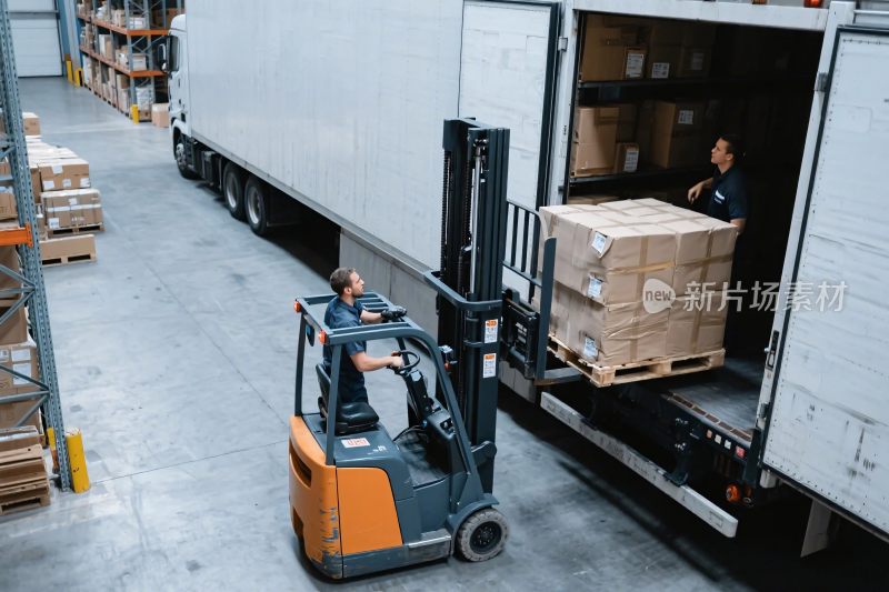 仓库货物装卸图