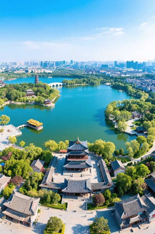 城市古建湖泊景观图