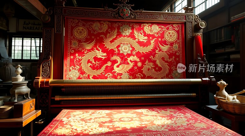 红色龙纹织机展示