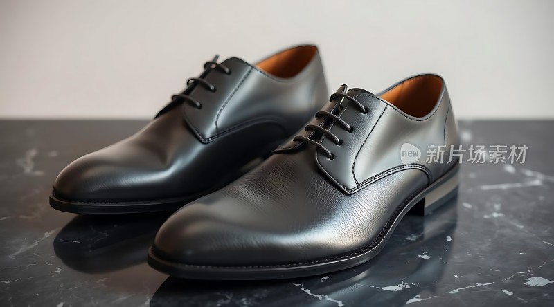 黑色皮鞋简约时尚适合正式场合穿着