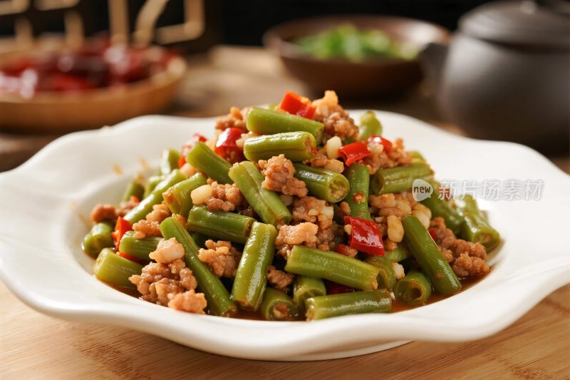 豆角炒肉美食展示