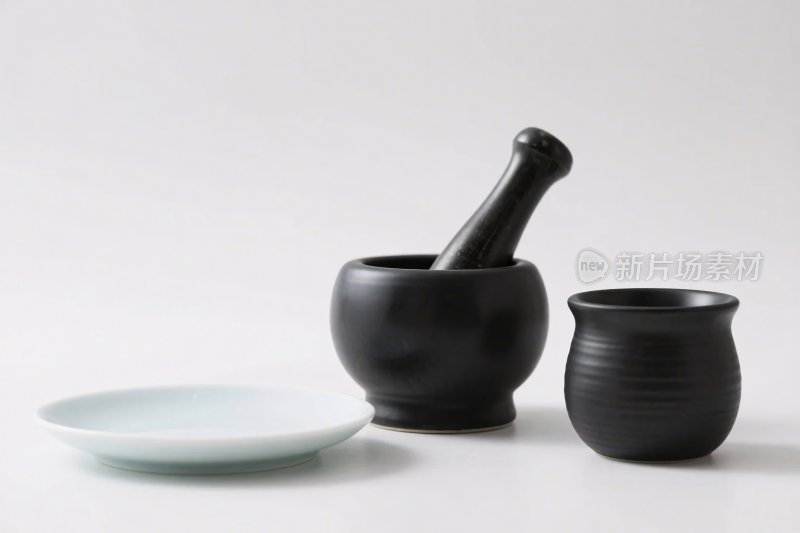 简约器皿静物组合