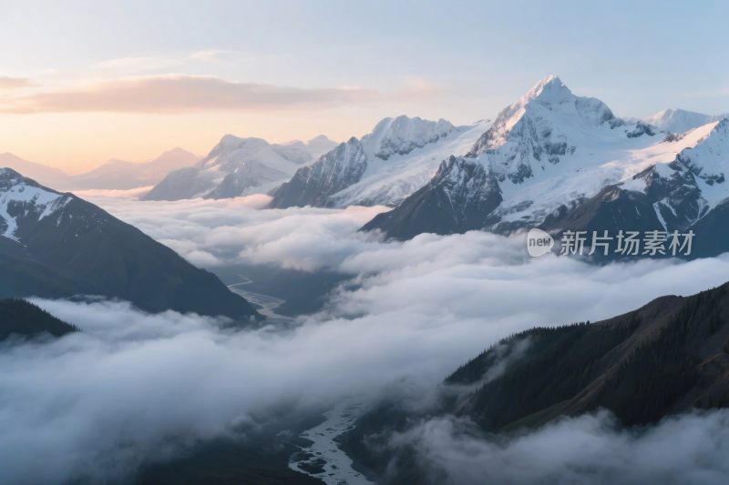 雪山云海风景图