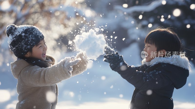 冬天下雪小孩儿童雪地打雪仗嬉戏