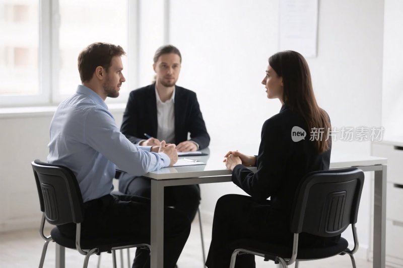 商务洽谈场景