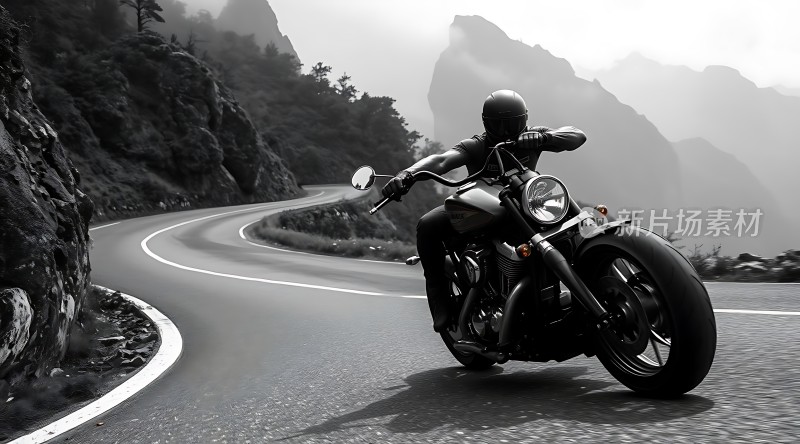 山间骑行风驰电掣