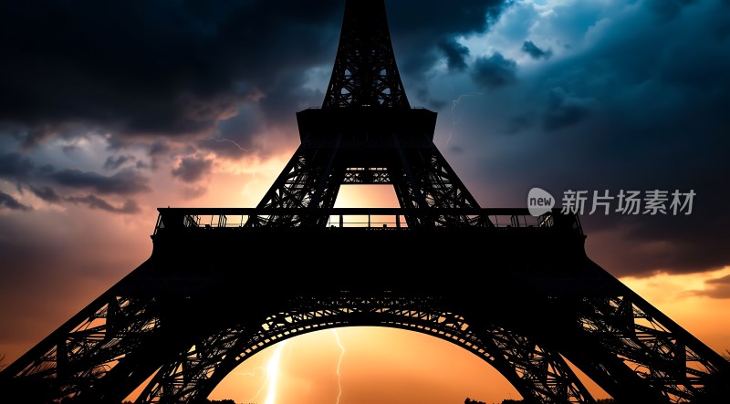 埃菲尔铁塔闪电奇观