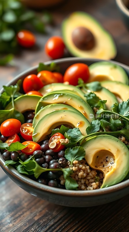 牛油果番茄藜麦沙拉