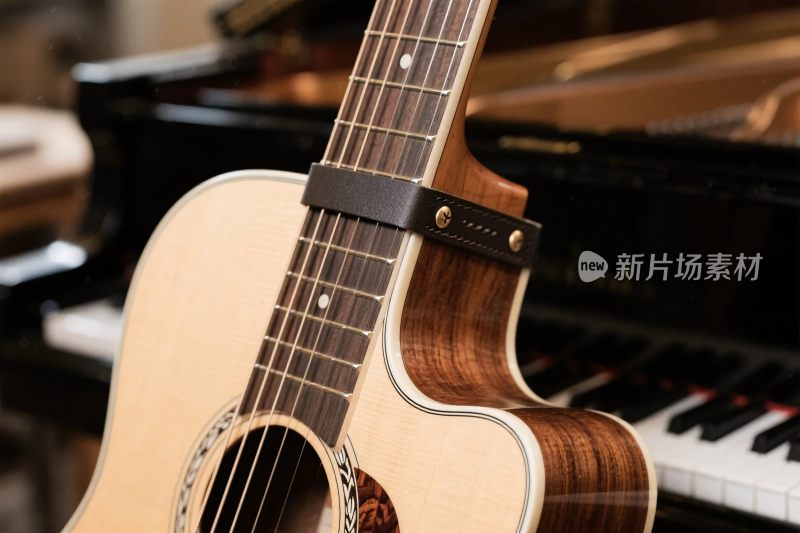 吉他与钢琴展示