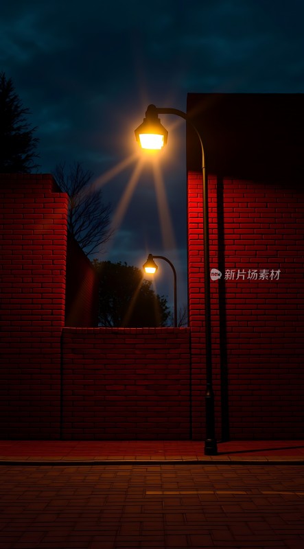 红砖墙上的路灯下的宁静夜晚