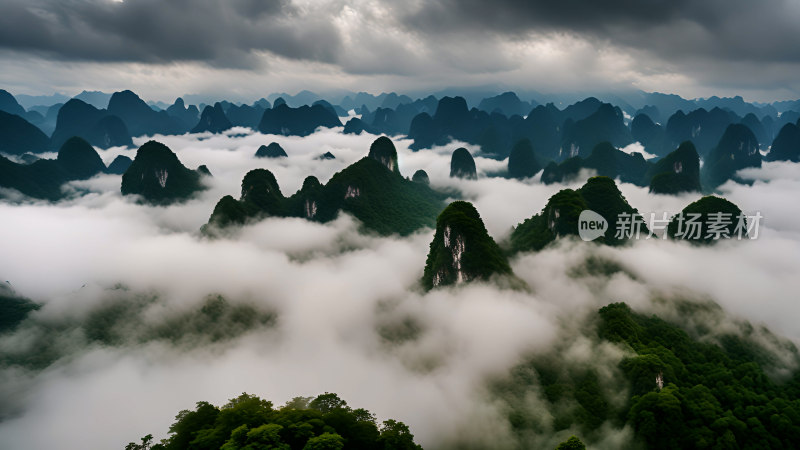 桂林山水照片山峰云海群山云雾缭绕自然风景