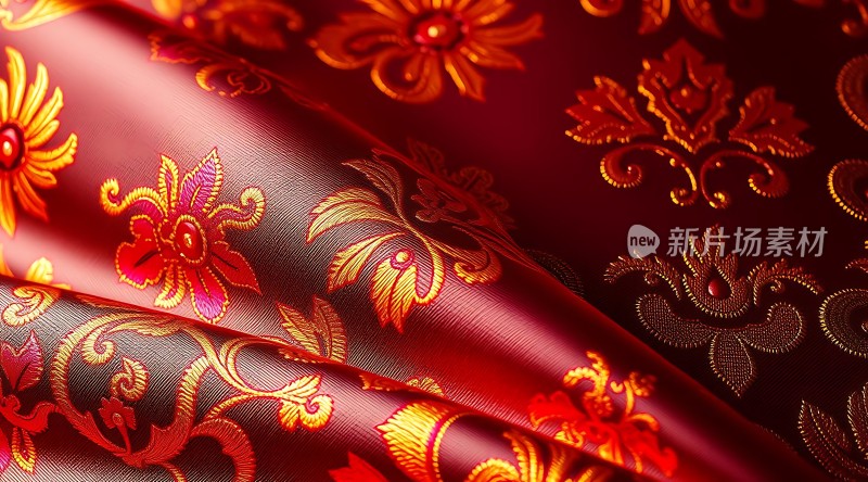 红色花纹布料展示