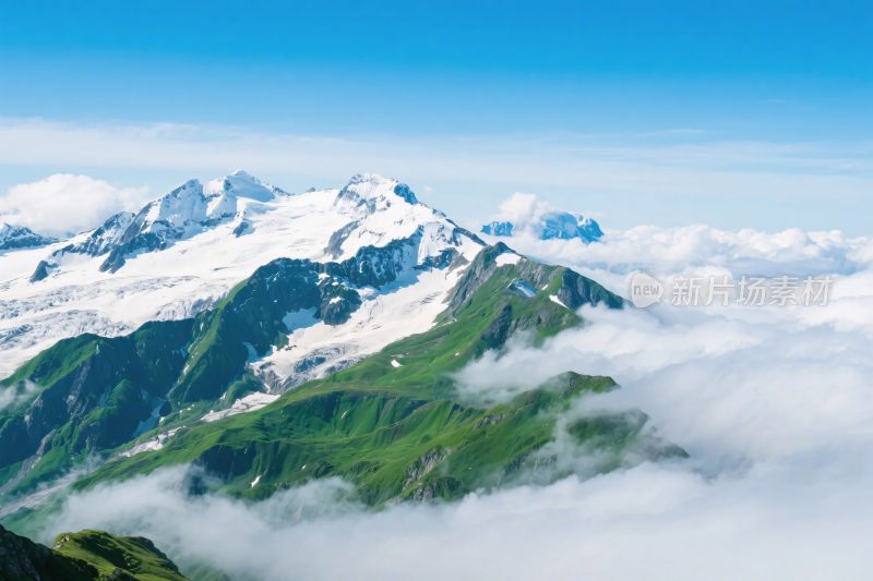 雪山云海山水景观图