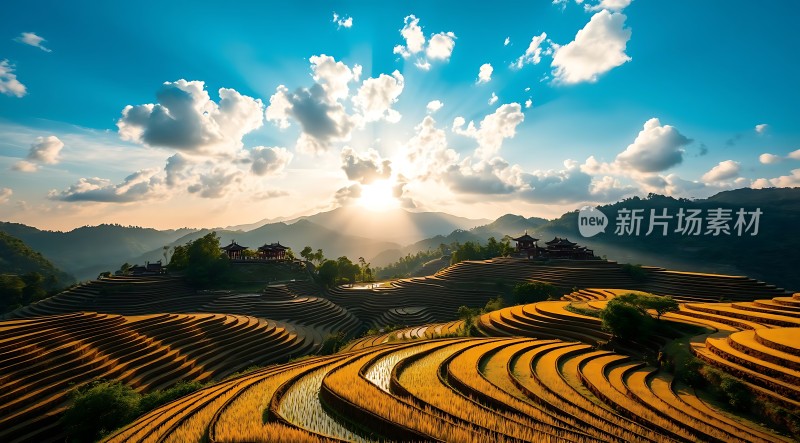 梯田晨曦阳光洒满大地