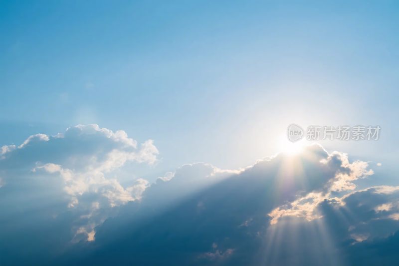 蓝天阳光云朵美景