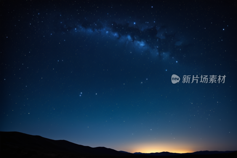 星空有几颗星星和几朵云高清背景纹理图片