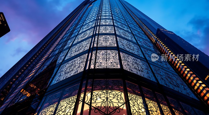 摩天大楼夜幕下的璀璨光芒