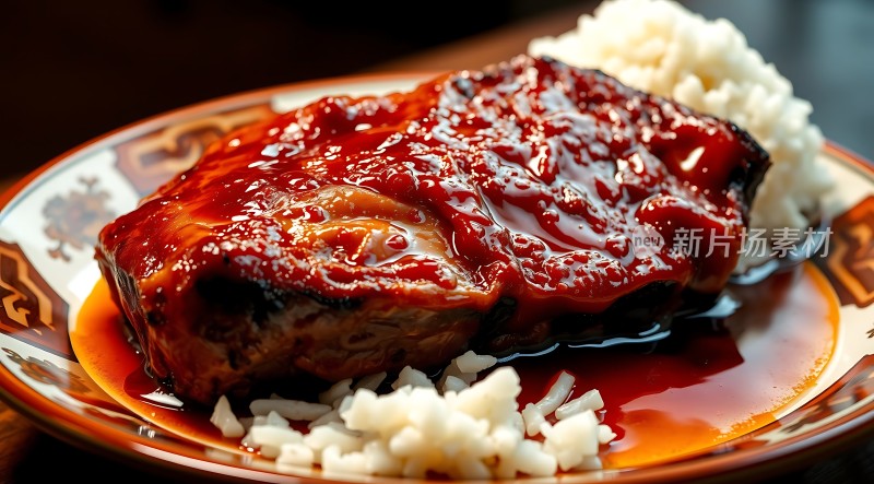 美味红烧肉配米饭