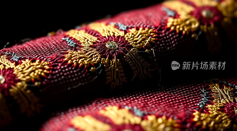 红色刺绣布料细节特写