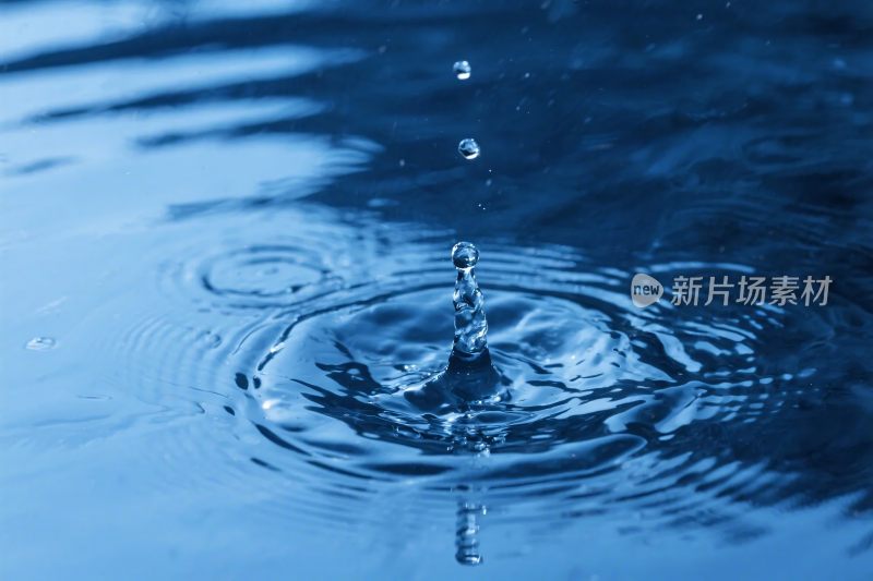 水滴溅起水花效果