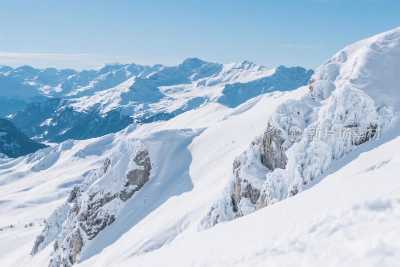 壮丽雪山风景