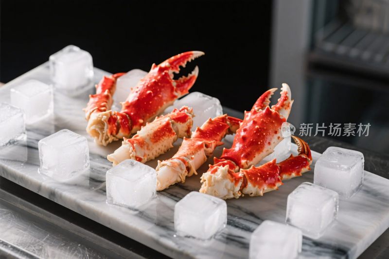 蟹与冰块美食摆盘