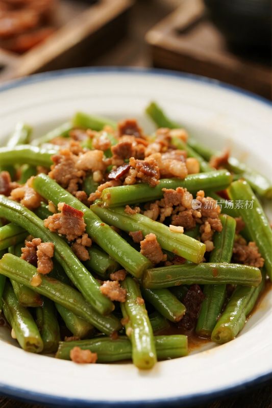 豆角肉炒菜美食图