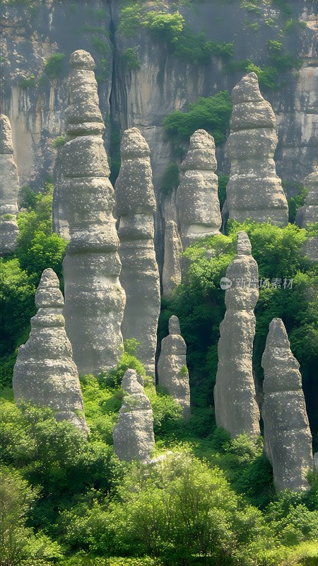 奇石林立自然景观壮观