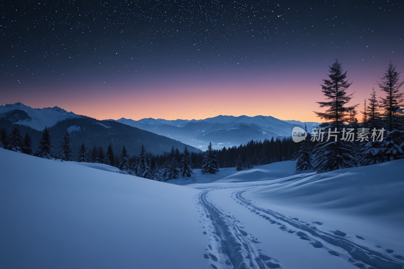 雪山景观雪中有足迹星星充满天空风景图片