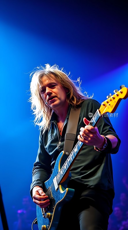 摇滚吉他手激情演奏