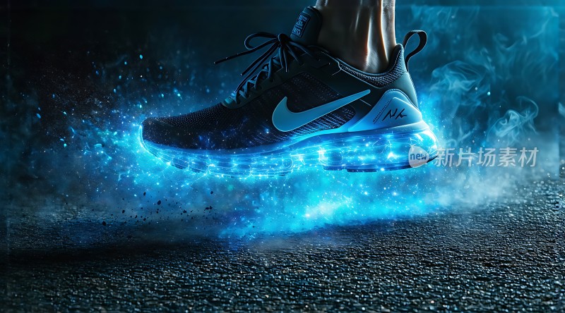 蓝色能量运动鞋展现速度与激情！