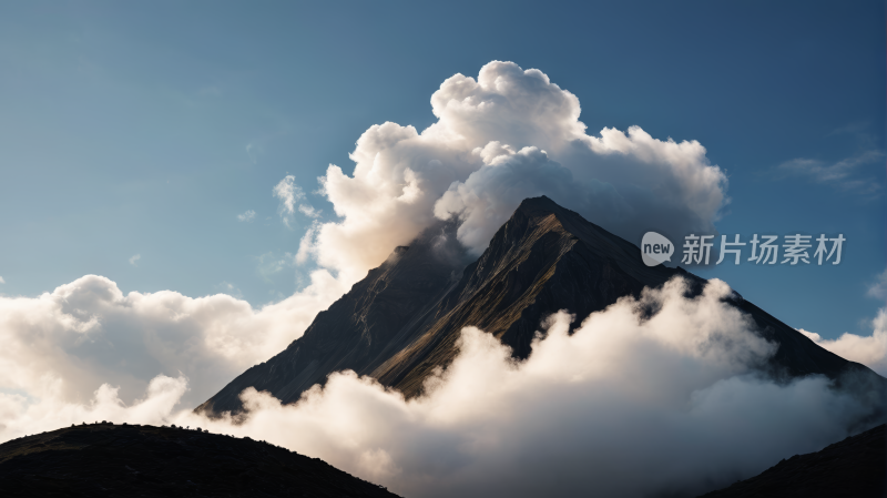 天上有云的高山清风景图片