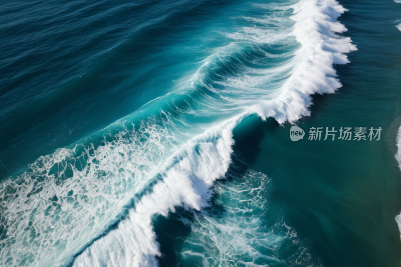 海洋中的海浪海滩高清图片