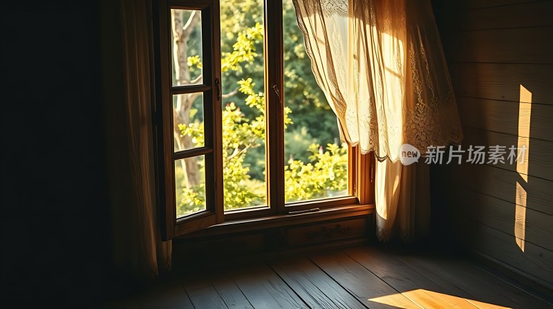 阳光洒进小木屋透过窗户映照在地板上窗帘轻轻飘动绿树成荫宁静而美好
