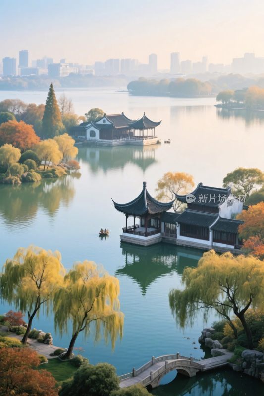 湖畔中式建筑秋日美景