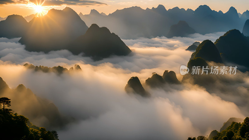 桂林山水照片山峰云海群山云雾缭绕自然风景