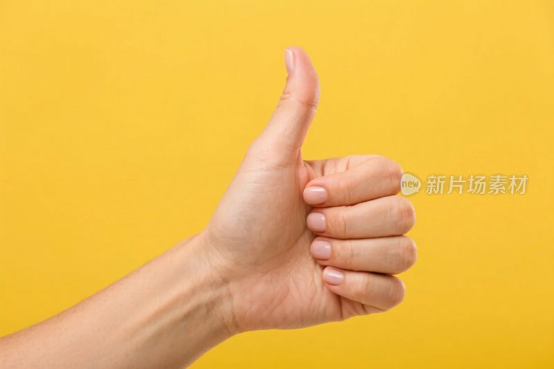 点赞手势黄色背景