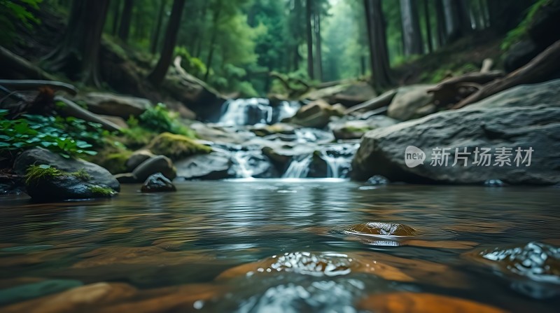 森林小溪瀑布